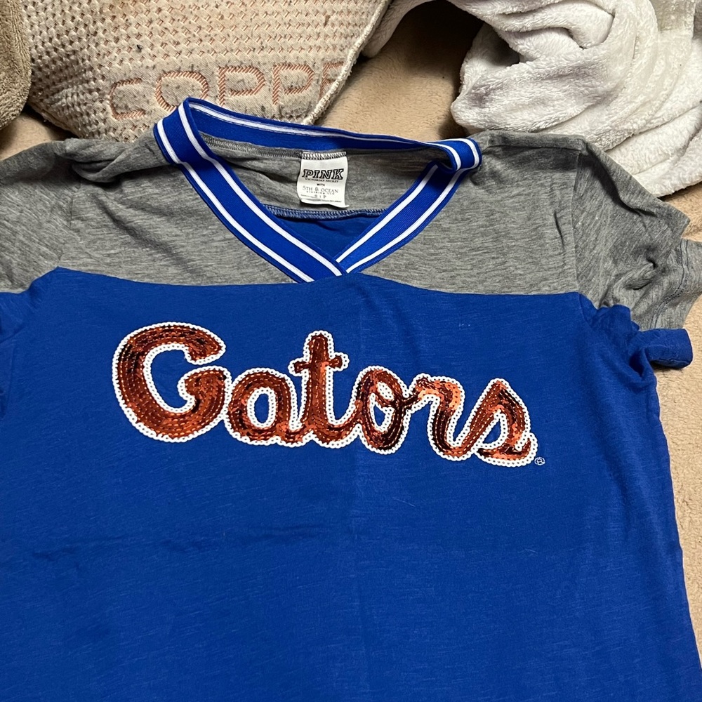 Vs pink gators bundle